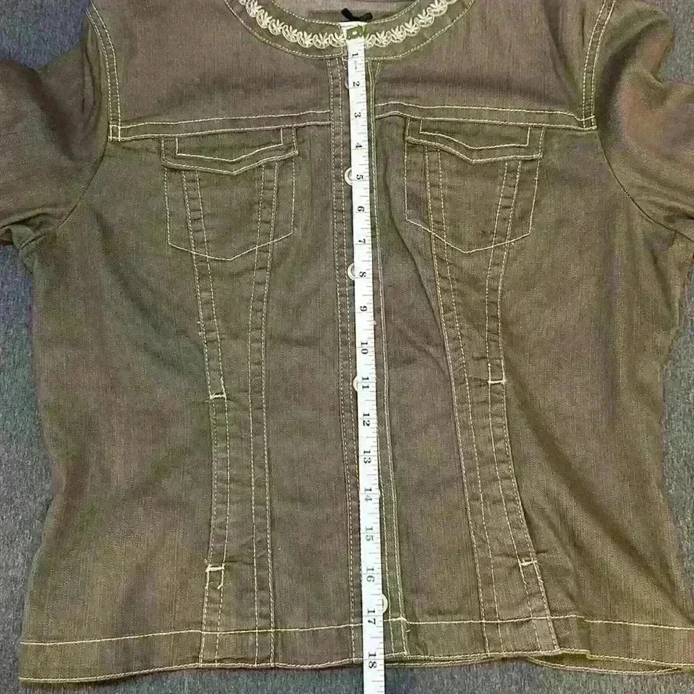 Live A Little Vintage Embroidered 3/4 Sleeve Jean Jacket w/ Snap Buttons Size M - Picture 12 of 15